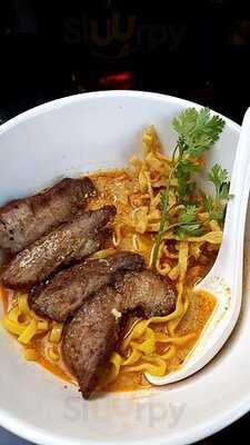 ข้าวซอยนิมมาน