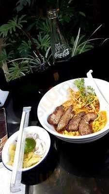 ข้าวซอยนิมมาน