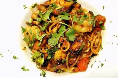 Airniversary Camp & Cafe