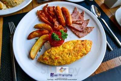 ห้องอาหาร เดอะไฮเออร์รูม