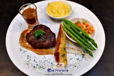 ห้องอาหาร เดอะไฮเออร์รูม