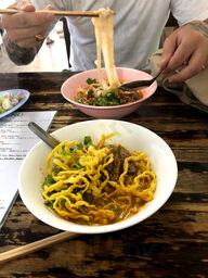 ข้าวซอยแม่สาย