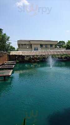 ร้านแซ่บนัว