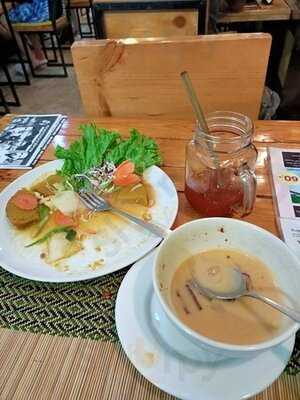 เทสท์ ฟรอม เฮเว่น เวเจททาเรียน เรสเตอรองท์ 