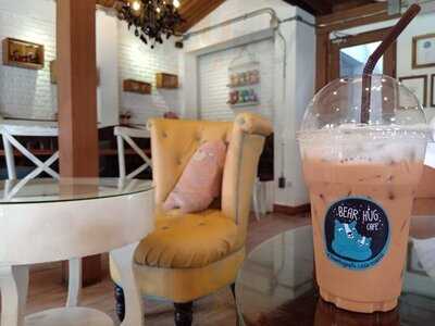 Bear Hug Cafe