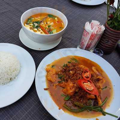 The Faces Gallery & Gastro Bar