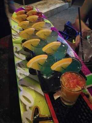 Zoe Yellow Doner Kebap