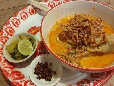 ลาบไก่นิมมาน