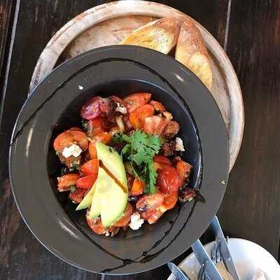 รัสติก แอนด์ บลูส์ เดอะ ฟาร์ม ช็อป