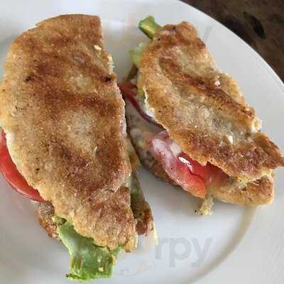 เบิร์ดส์ เนสท์ คาเฟ่