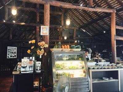 คุณเชิญ