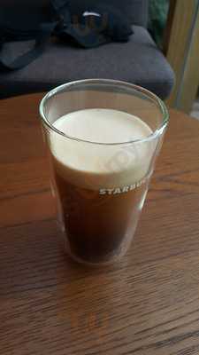 สตาร์บัคส์ สาขา นิมมานเหมินทร์