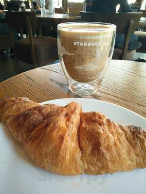 สตาร์บัคส์ สาขา นิมมานเหมินทร์