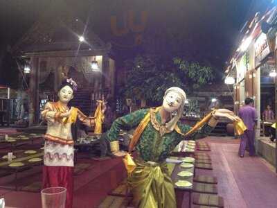 ร้านอาหาร เฮือนข้าเจ้า