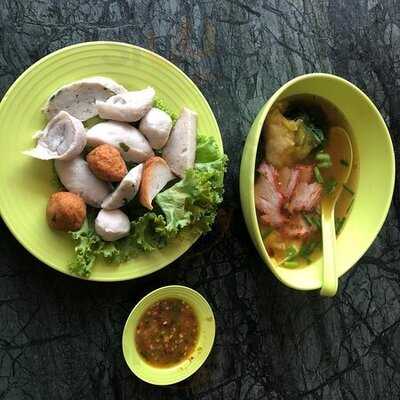 เจียงลูกชิ้นปลา สาขา สวนดอก