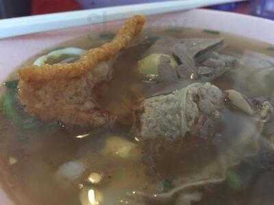 ก๋วยจั๊บน้ำข้น (อนุสาวรีย์สามกษัตริย์)