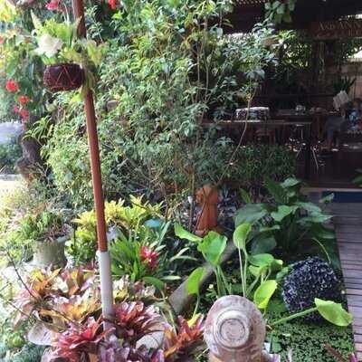 แอนด์ แอน คอฟฟี่