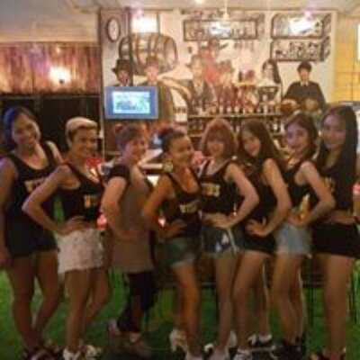 Winstons Pool And Sports Club