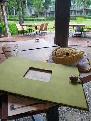 ห้องอาหาร ระเบียงชา