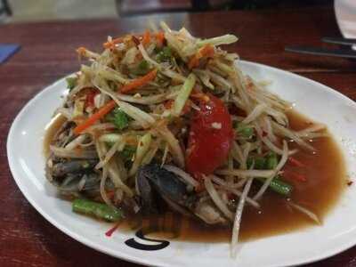 ร้านอาหาร ส้มตำโซลาว