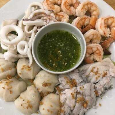 แหลมเจริญซีฟู้ด