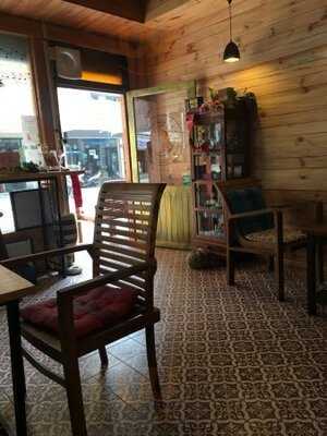 ลิเบอร์นาร์ด คาเฟ่ 