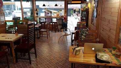 ลิเบอร์นาร์ด คาเฟ่ 