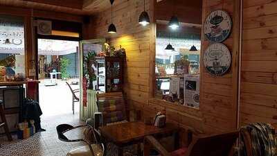 ลิเบอร์นาร์ด คาเฟ่ 