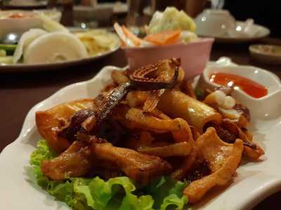 ร้านอาหาร ท่าจีนชมจันทร์ซีฟู๊ด