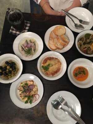 เดอะ แคนทีน