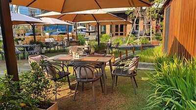 The Vorra Bistro - Old Town Branch