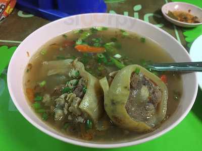 ข้าวซอยเฟื่องฟ้า