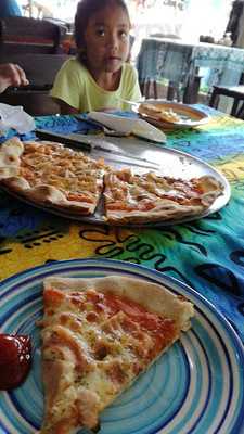 ร้านพิซซ่าเขาสก