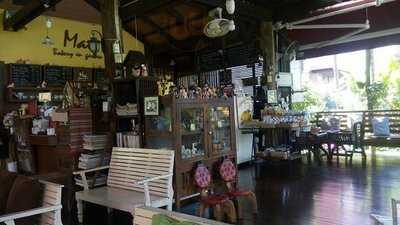 Mai Bakery In Garden
