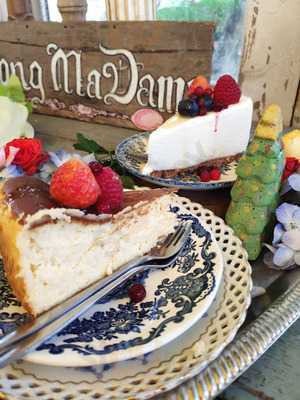 ดงมาดาม