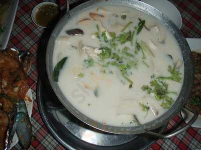 เชียงใหม่เรือนแพ สวนอาหาร