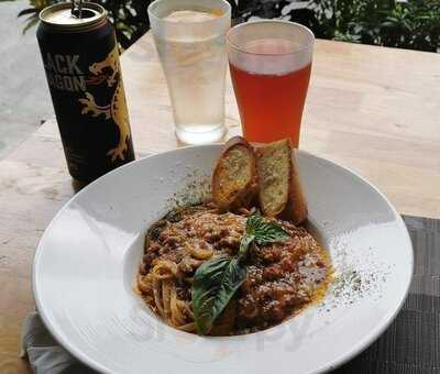 Hell's Kitchen Bistro