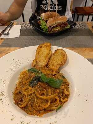 Hell's Kitchen Bistro