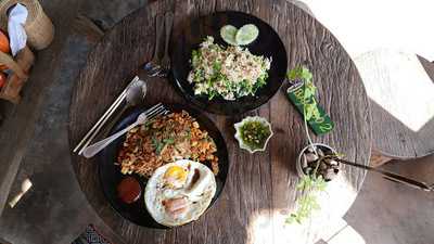 ร้านอาหาร เนสท์ 2