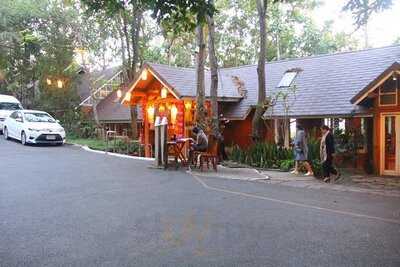 ผาลาด ตะวันรอน