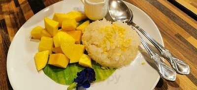 จันทร์เจ้าข้าวซอย