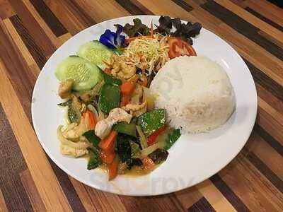 จันทร์เจ้าข้าวซอย