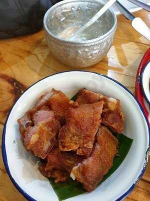 กิ๋นลำกิ๋นดี