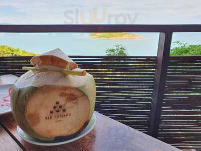 วูบาร์ - ดับบลิว เกาะสมุย