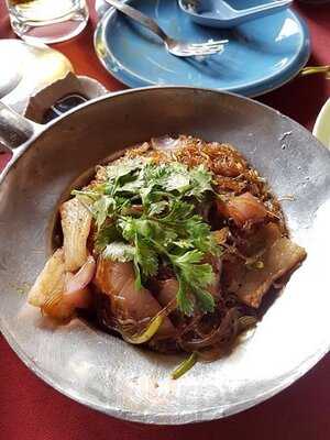 เฮือนห้วยแก้ว