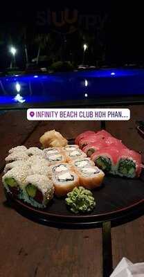 อินฟินิตี้ บีช คลับ เกาะพะงัน