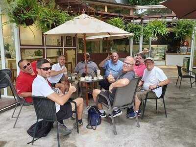 ร้านกาแฟอ่างแก้ว บาย อัยยะ คาเฟ่