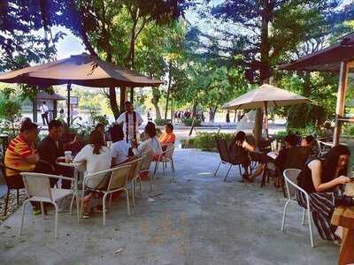 ร้านกาแฟอ่างแก้ว บาย อัยยะ คาเฟ่