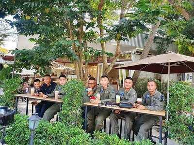 ร้านกาแฟอ่างแก้ว บาย อัยยะ คาเฟ่