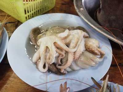 สุคนธาหมูกระทะ